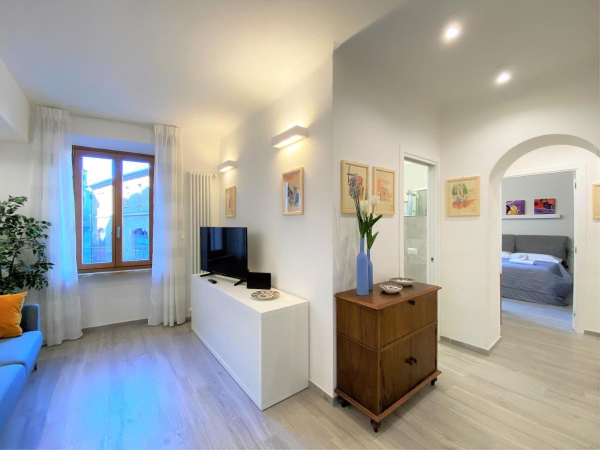 Apartamento Casa Stella- A Due Passi Dal Corso Di Siena Exterior foto
