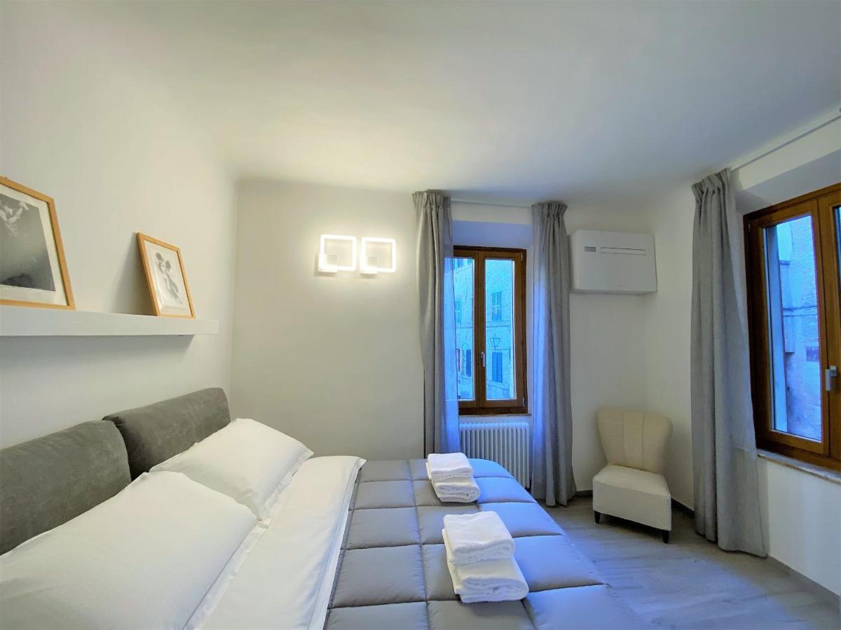 Apartamento Casa Stella- A Due Passi Dal Corso Di Siena Exterior foto